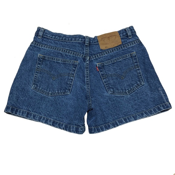 Levi's Pants - Levi’s 501 Denim Shorts in Medium Stone Wash